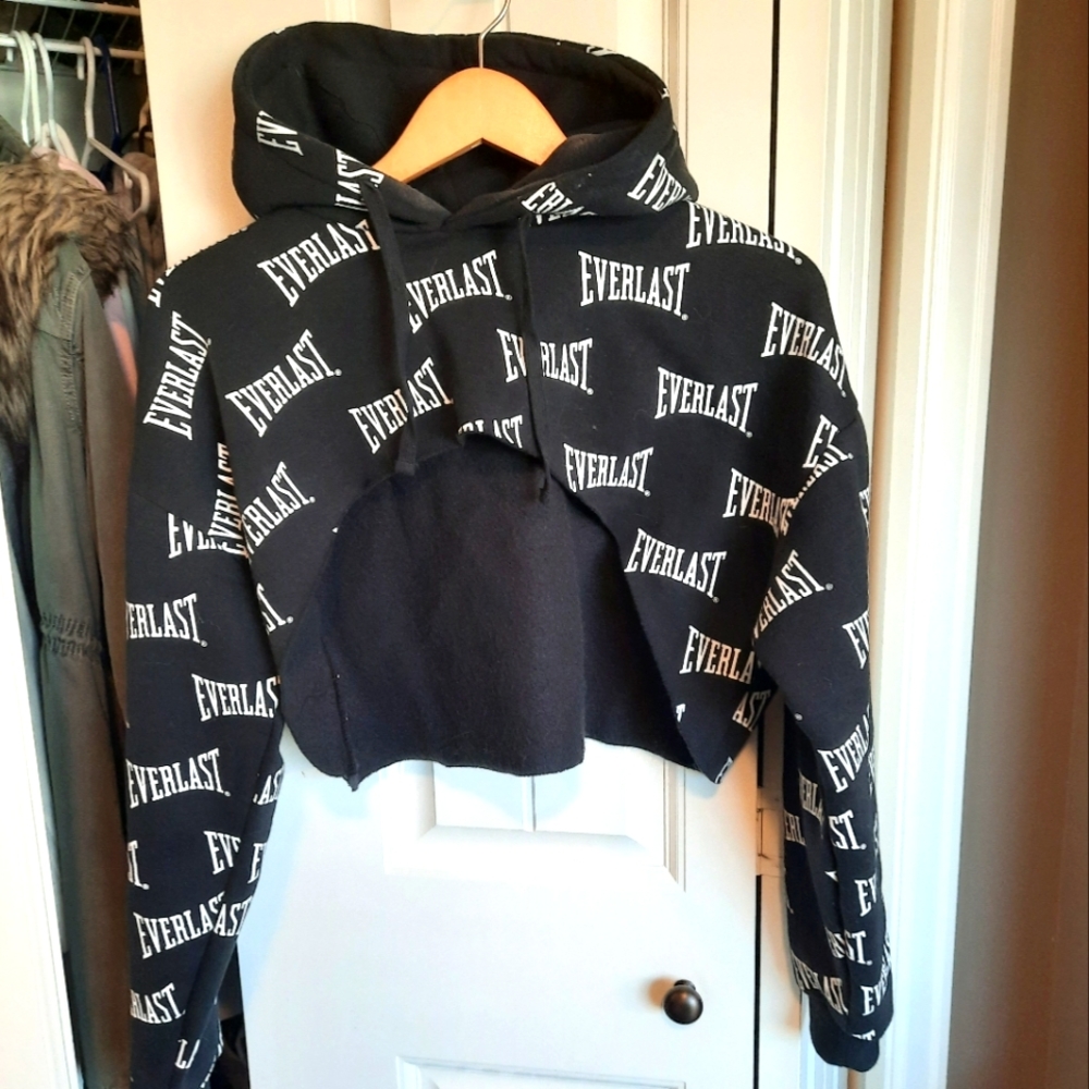 Half hoodie womens, size med